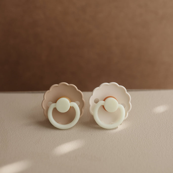 FRIGG Daisy Night Natural Rubber Pacifier 2-Pack - Nature Baby Outfitter