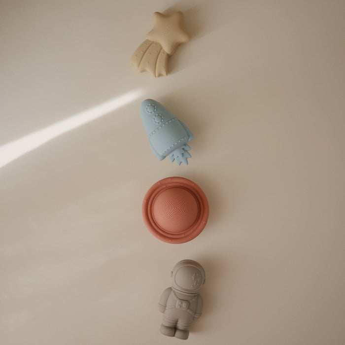 Space Mold Free Bath Play Set - Nature Baby Outfitter