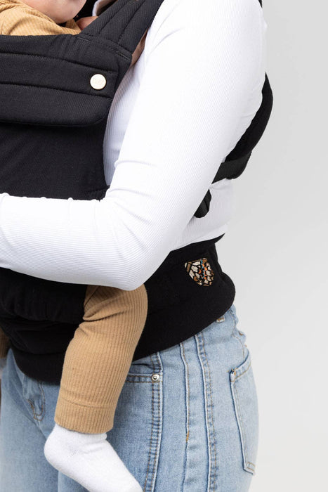 Ebony - The Monarch Carrier