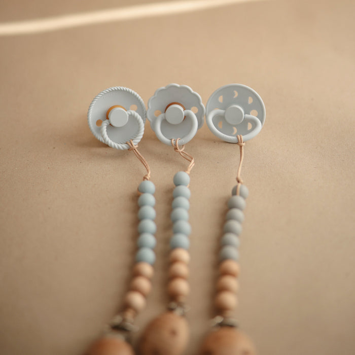 Silicone Pacifier Clip | Eva - Nature Baby Outfitter