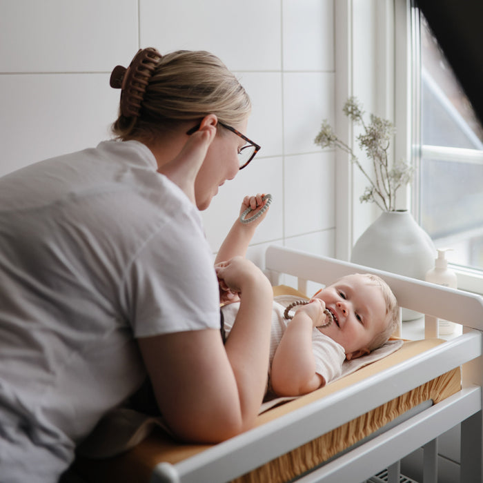 Pearl Teether Bracelet - Nature Baby Outfitter