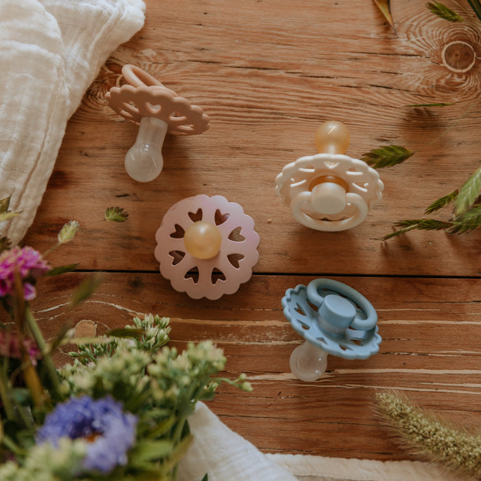 FRIGG Andersen Fairytale Natural Rubber Pacifier 2-Pack - Nature Baby Outfitter