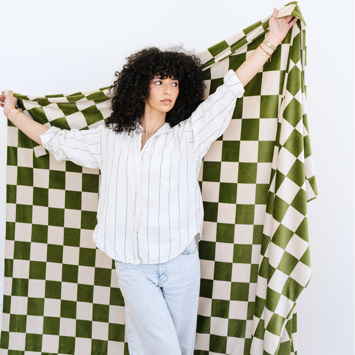 MINKY STRETCH THROW BLANKETS