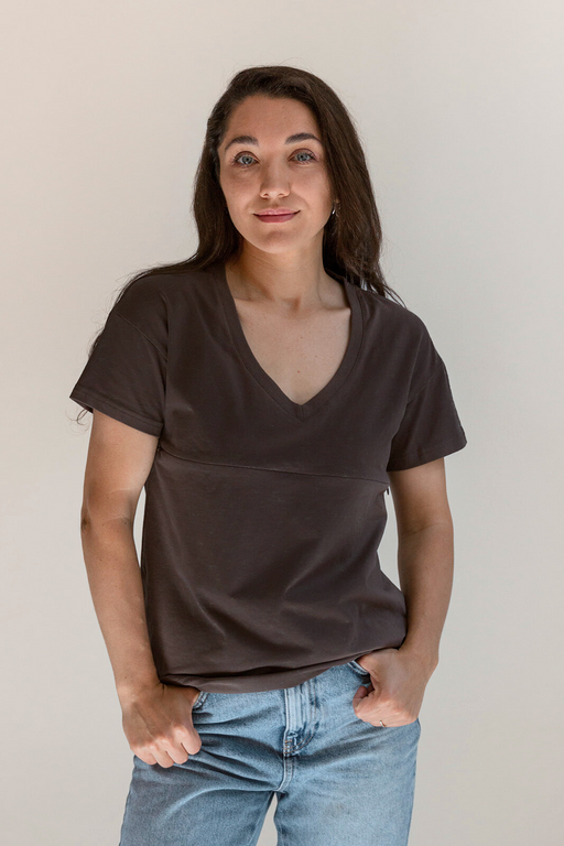 FINAL SALE V-Neck Full Zip Breastfeeding Tee - Gray - Nature Baby Outfitter