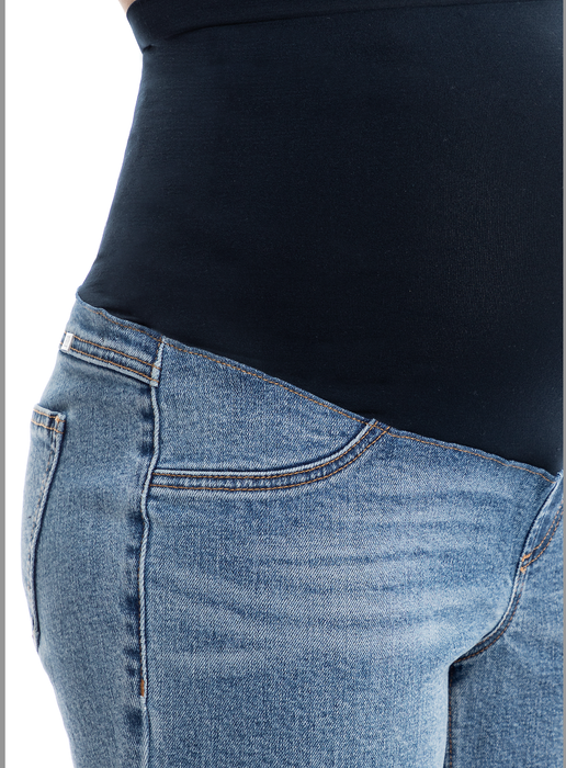 Maternity 30" Straight Leg Jean w/ Bellyband in Yonkers