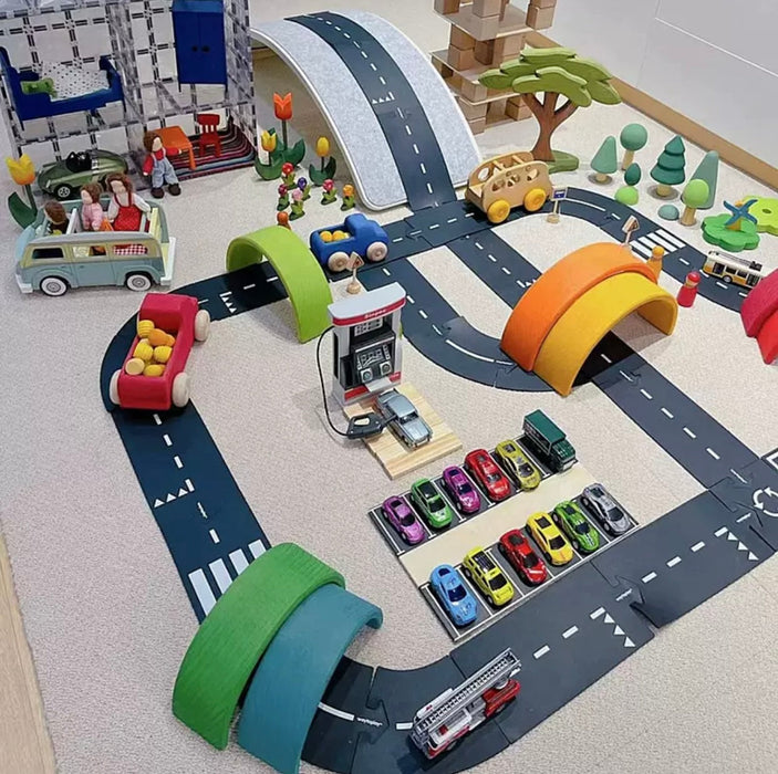 Flexible Rubber Roads Play Set – Open-Ended City & Car Track Play