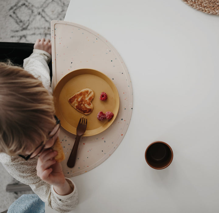 Round Dinnerware Plates - Nature Baby Outfitter
