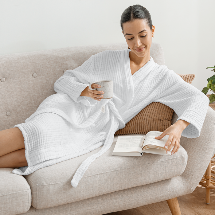 Muslin Bathrobe in White