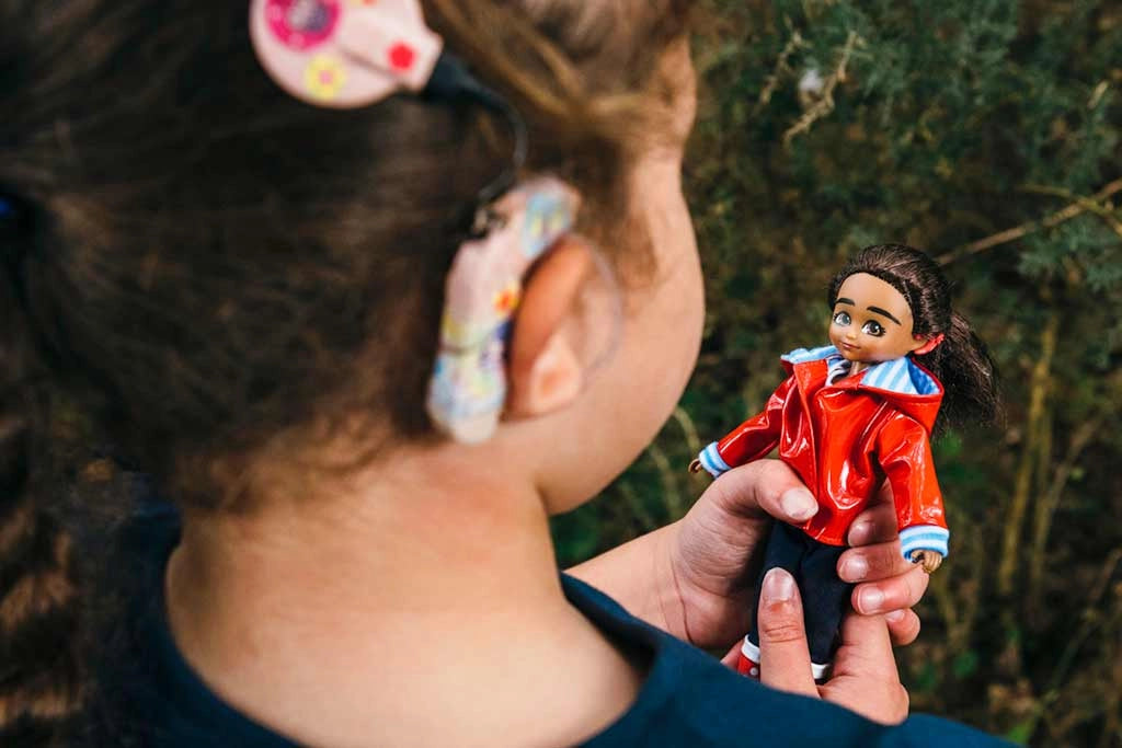 Mia Wildlife Photographer Doll