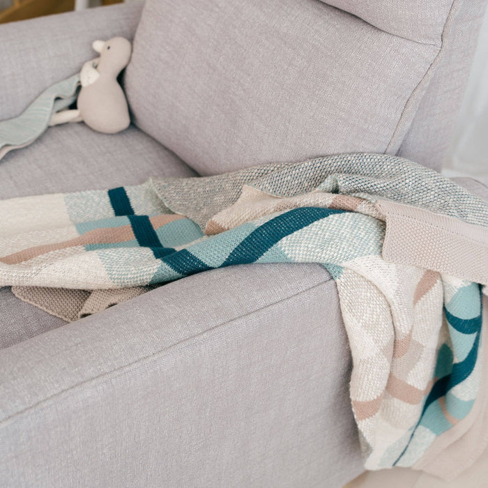 Charlie Farmhouse Knitted Plaid Blanket