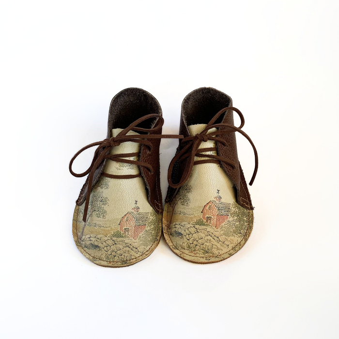 Barn Landscape Wander Boots