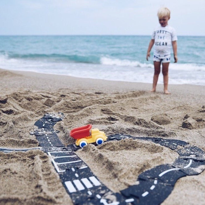 Flexible Rubber Roads Play Set – Open-Ended City & Car Track Play