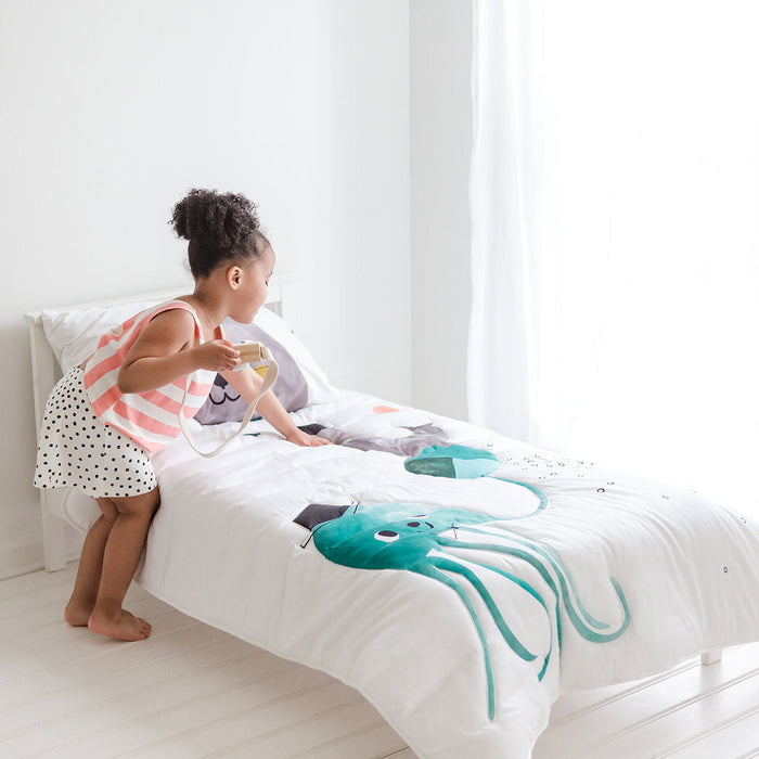 Jellyfish Toddler Comforter - Nature Baby Outfitter