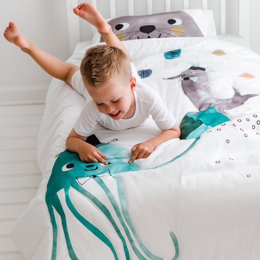 Jellyfish Toddler Comforter - Nature Baby Outfitter