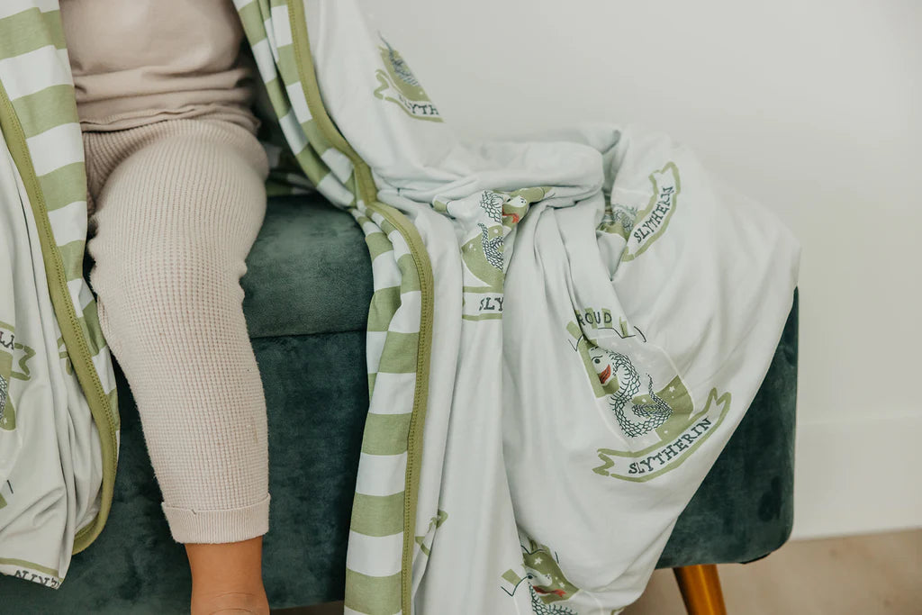 **DOORBUSTER** Slytherin Jumbo Three Layer Quilt