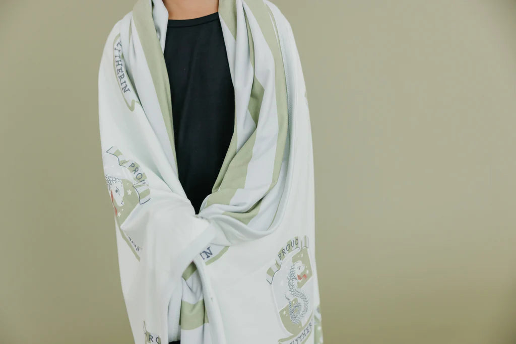 **DOORBUSTER** Slytherin Three-Layer Quilt