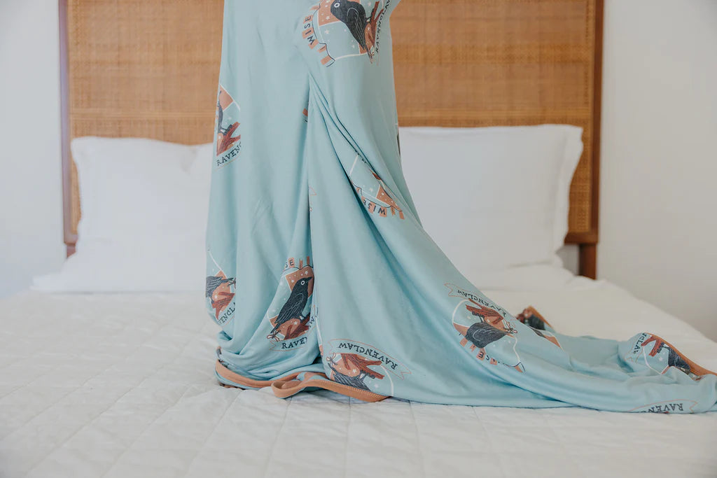 **DOORBUSTER** Ravenclaw Jumbo Three Layer Quilt