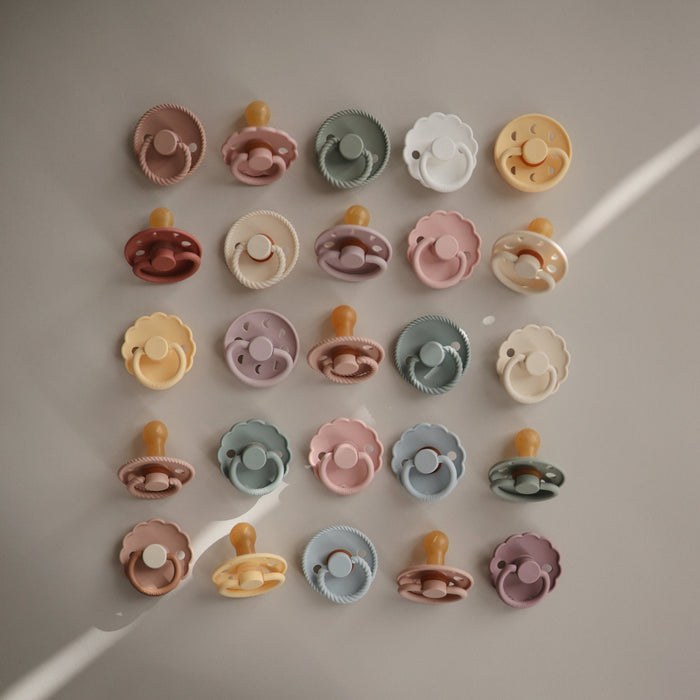 FRIGG Moon Natural Rubber Pacifier 2-Pack - Nature Baby Outfitter