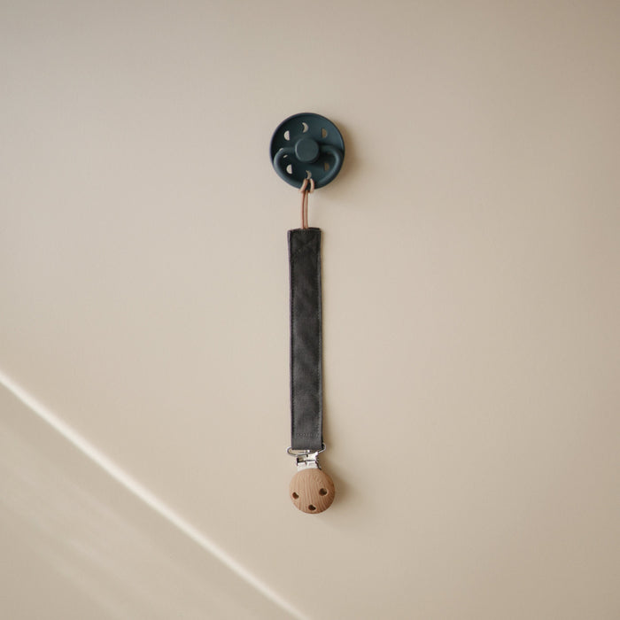 Linen Pacifier Clip 2-Pack - Nature Baby Outfitter