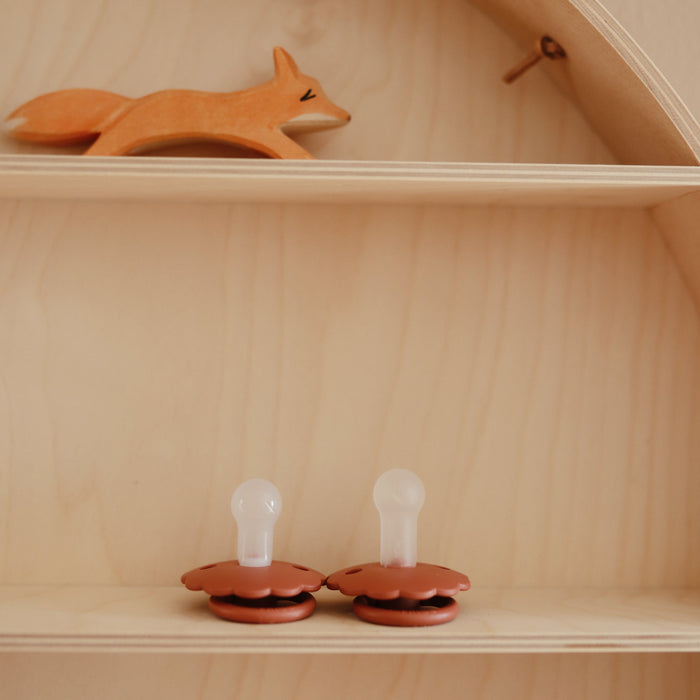 FRIGG Daisy Silicone Pacifier 2-Pack - Nature Baby Outfitter