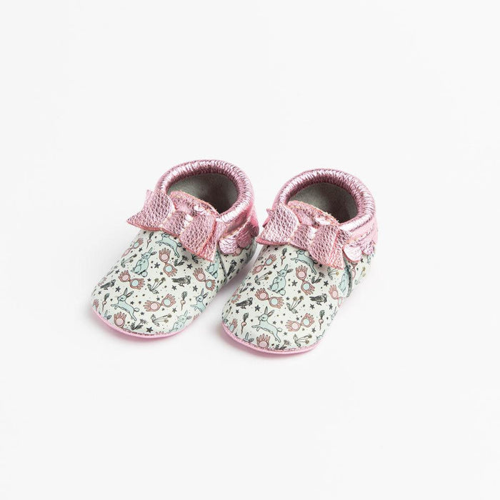 Luna Lovegood™ Bow Baby Shoe - Nature Baby Outfitter