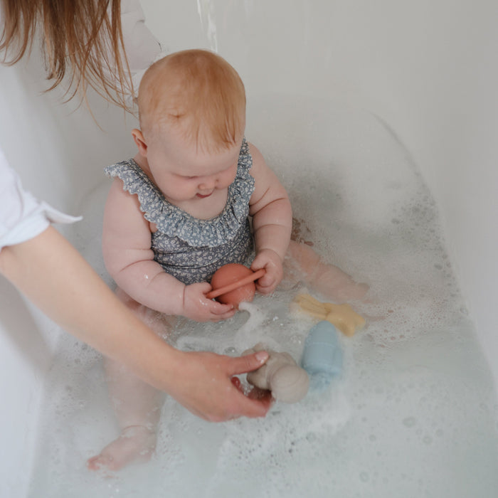 Space Mold Free Bath Play Set - Nature Baby Outfitter