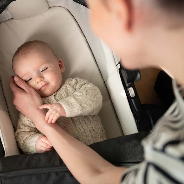 Lytl Bassinet & Stand