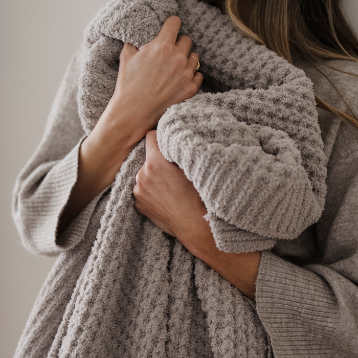WAFFLE KNIT XL THROW BLANKETS