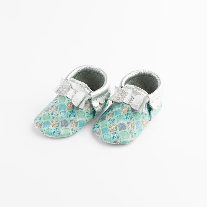 Watercolor Ariel Bow Baby Shoe - Nature Baby Outfitter