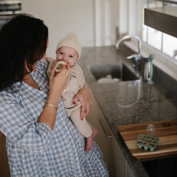 Silicone Fresh Food Feeder - Nature Baby Outfitter