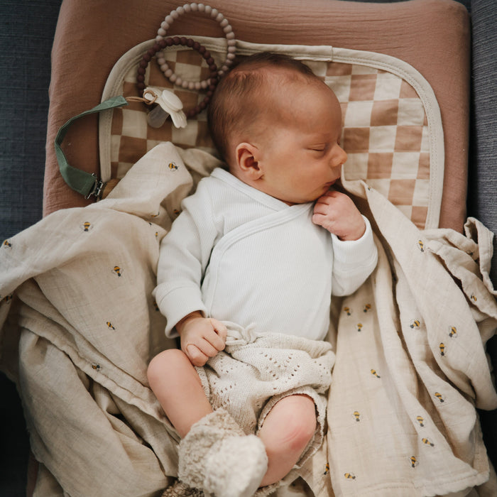 Pearl Teether Bracelet - Nature Baby Outfitter