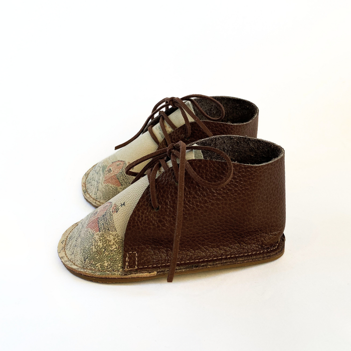 Barn Landscape Wander Boots