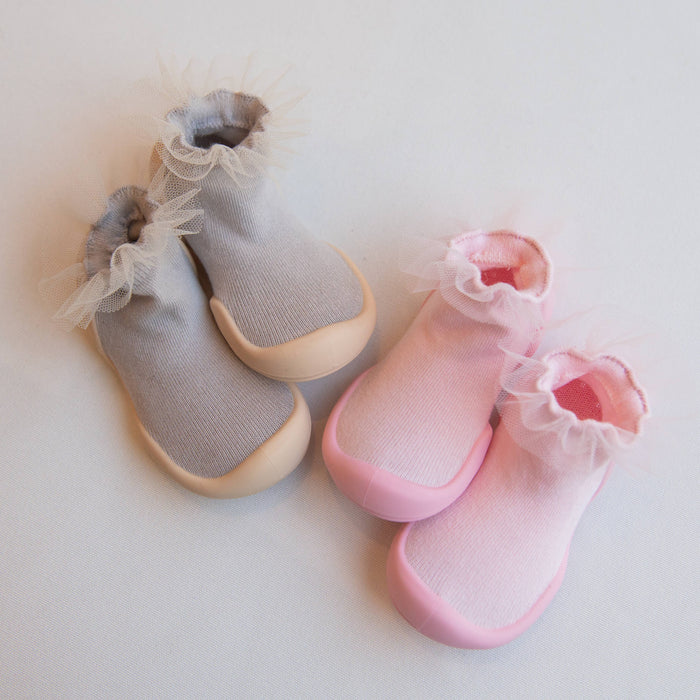 Tulle Trim Beige Minimalist Baby Crib Shoes
