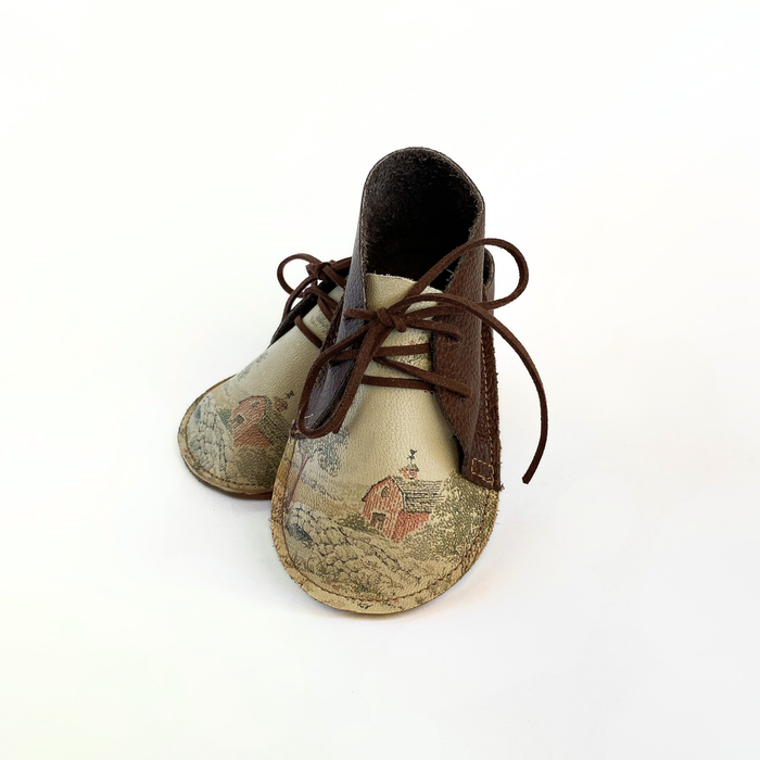 Barn Landscape Wander Boots