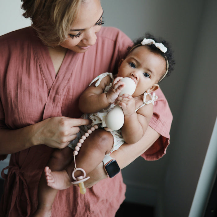 Silicone Pacifier Clip | Hera - Nature Baby Outfitter