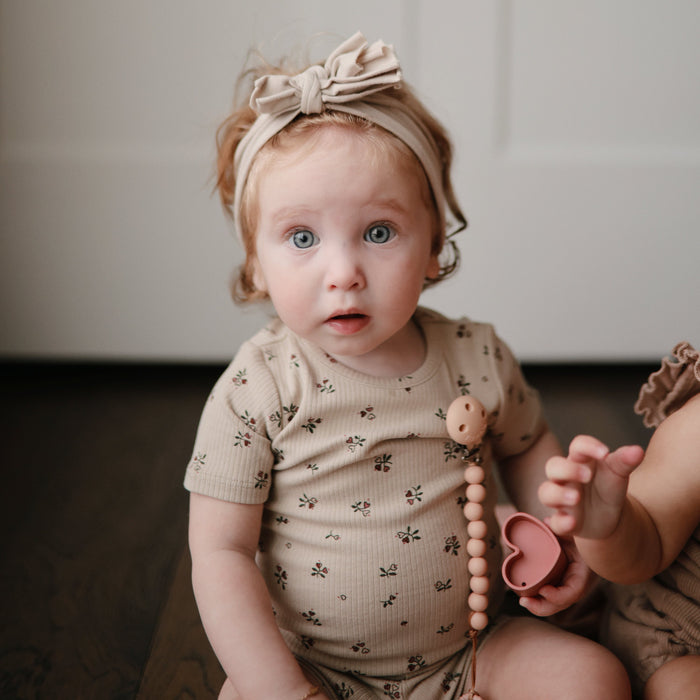 Silicone Pacifier Clip | Hera - Nature Baby Outfitter