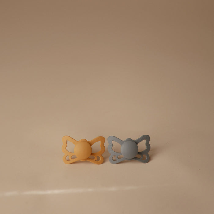 FRIGG Butterfly Anatomical Silicone Pacifier 2-Pack (6-18 Months) - Nature Baby Outfitter