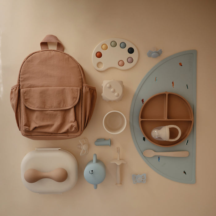 FRIGG Butterfly Anatomical Silicone Pacifier 2-Pack (0-6 Months) - Nature Baby Outfitter