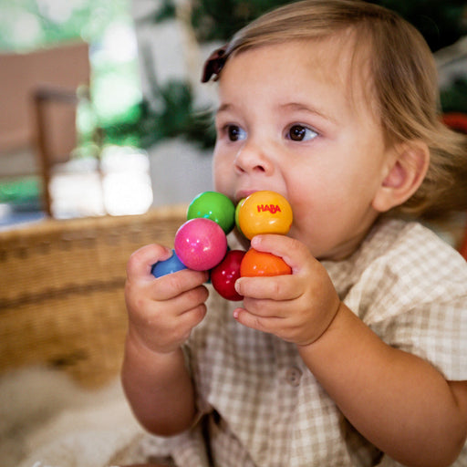 Magica Wooden Clutching Toy - Nature Baby Outfitter
