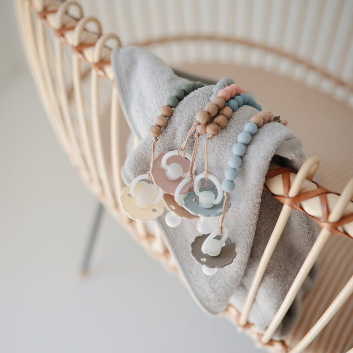 Silicone Pacifier Clip | Eva - Nature Baby Outfitter