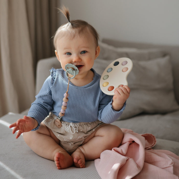 FRIGG Daisy Natural Rubber Pacifier 2-Pack - Nature Baby Outfitter